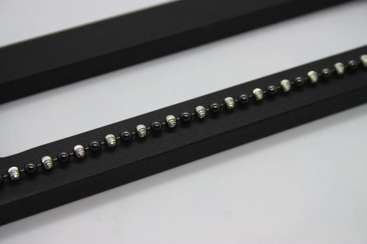 Chain - Image 2