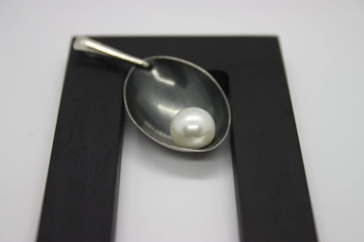 Pendant - Image 2