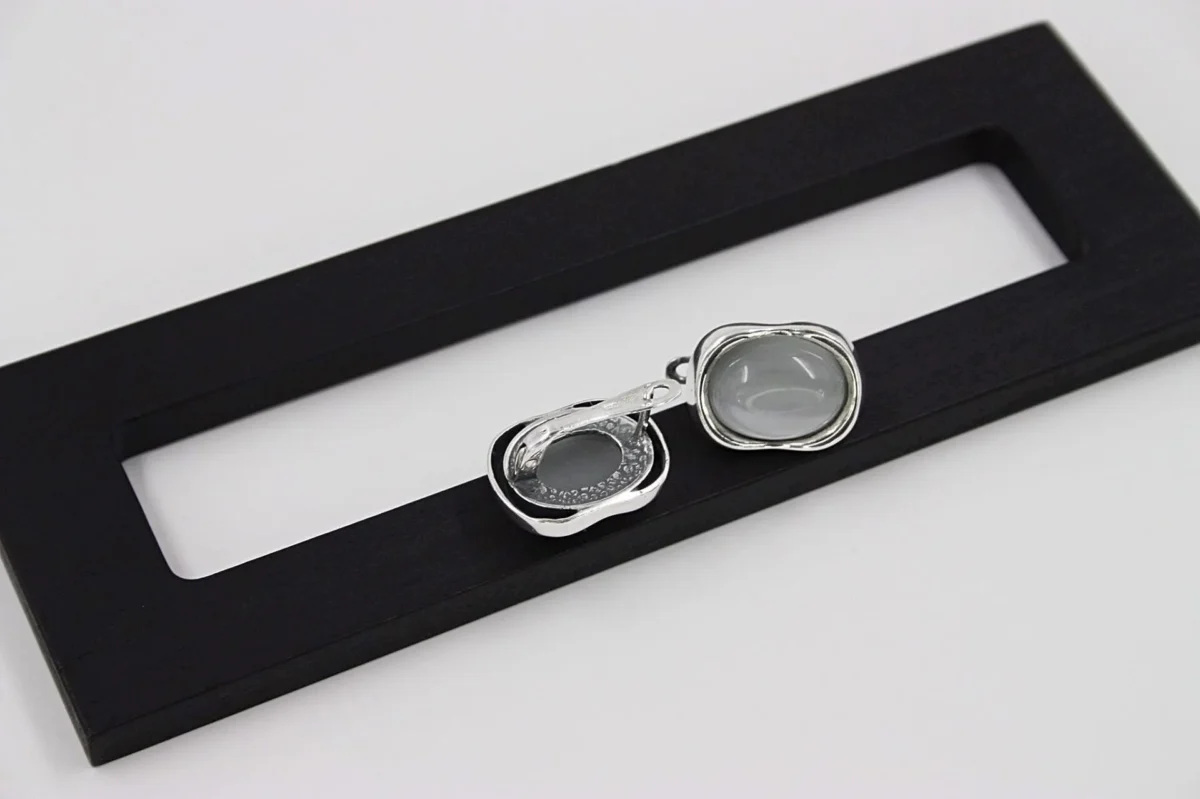 Earrings - Image 3
