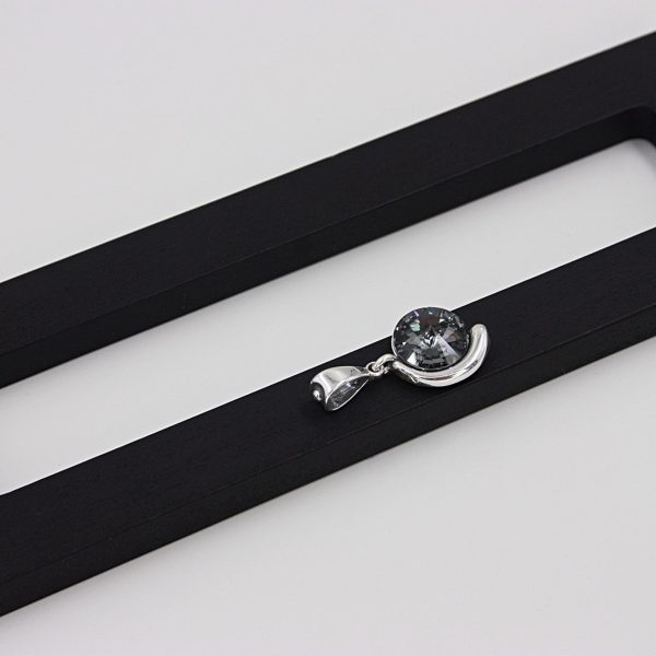 Pakabukas "Šviesos lūžis"