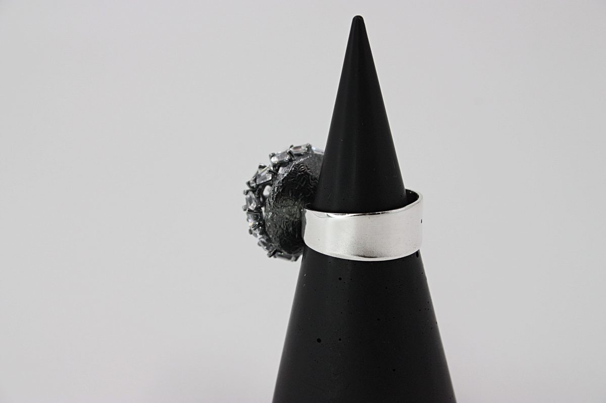 Sidabriniai papuošalai. Diaura juvelyrika. Rankų darbo papuošalai.