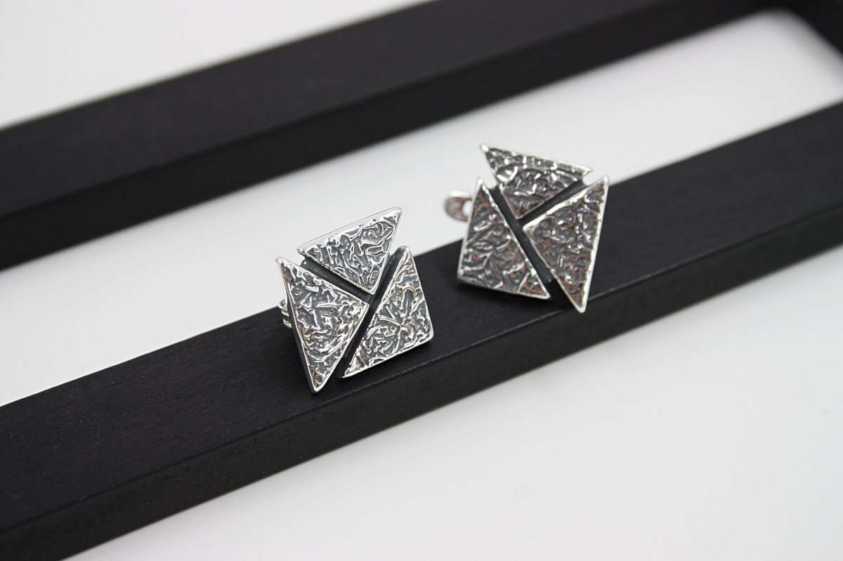 Sidabriniai papuošalai. Diaura juvelyrika. Rankų darbo papuošalai.