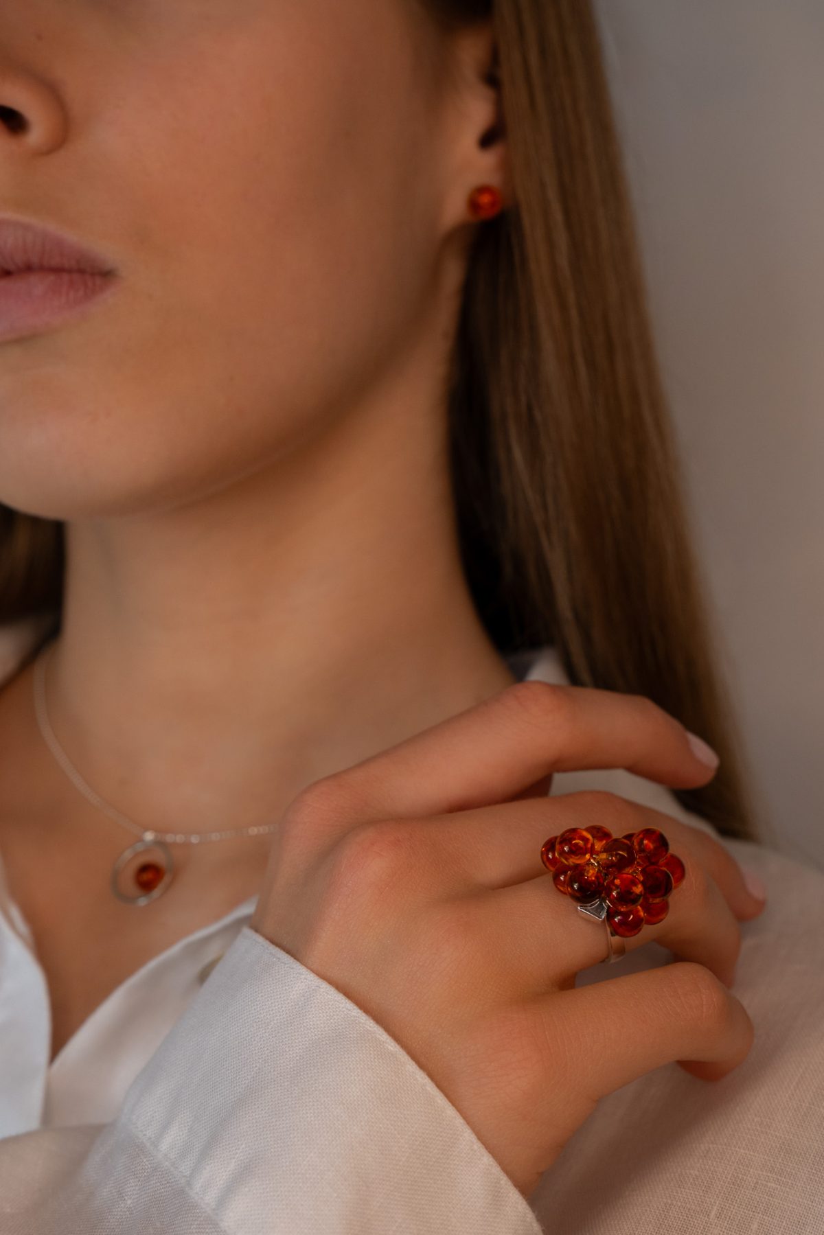 Kaklo papuošalas „Gintaro taškas" - Image 4