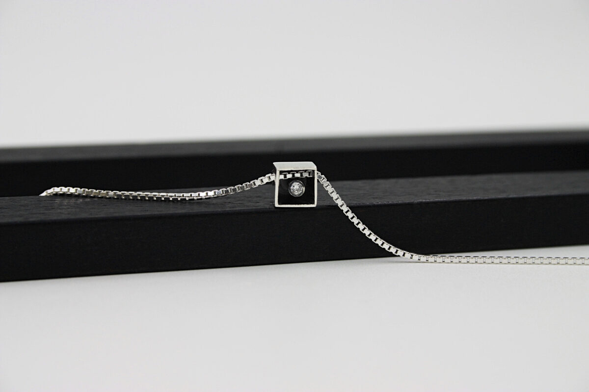 Kaklo papuošalas "Rėmelis" - Image 2