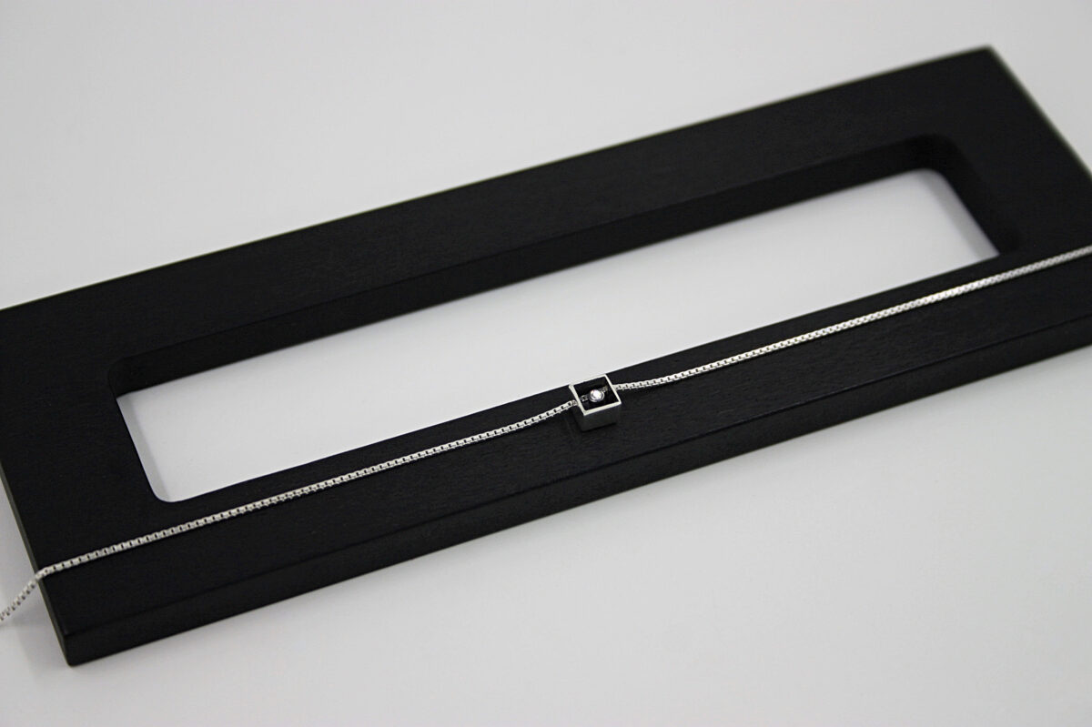 Kaklo papuošalas "Rėmelis" - Image 1